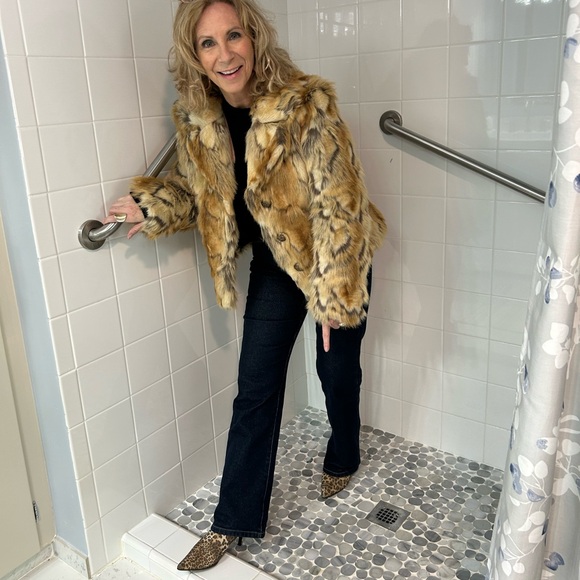 Meet your Posher, Leslie - Picture 10 of 16